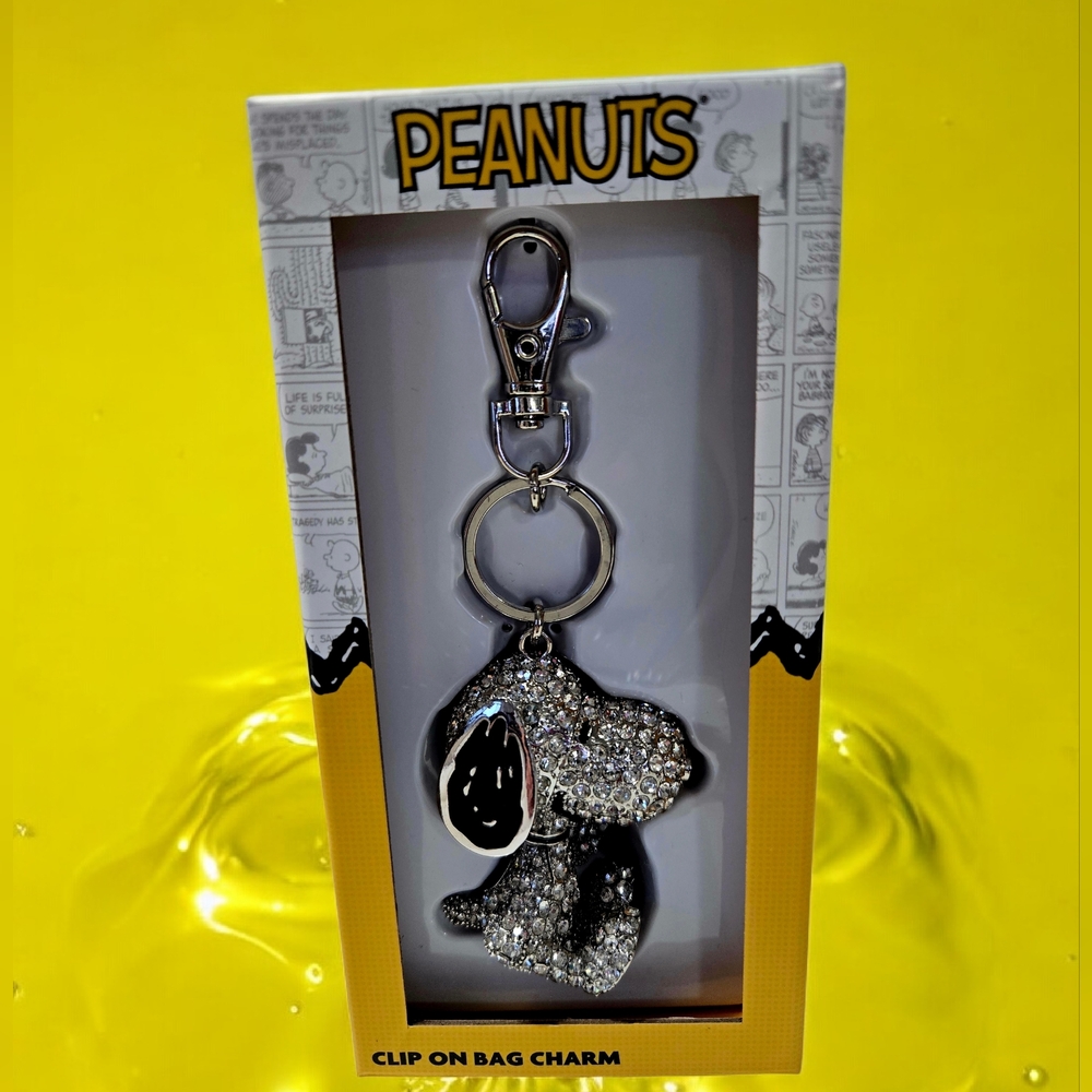 NEW Snoopy Peanuts Pave 3D Crystal Rhinestone Keychain Clip On Bag Charm 5" NWT